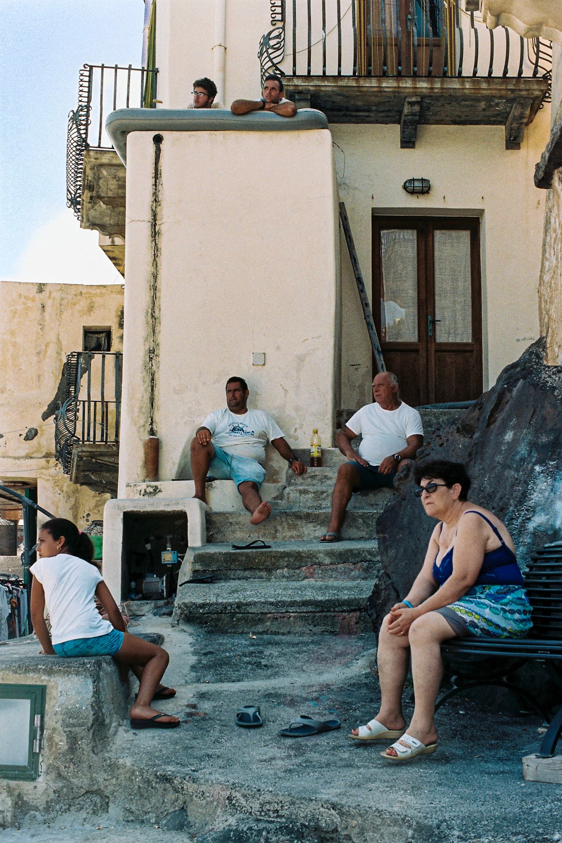 Photographie « La famille sicilienne » par Clément Brelet, œuvre en édition limitée, vue 2