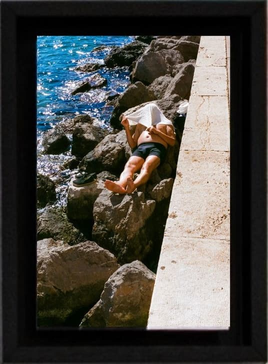 Photographie « La serviette » par Clément Brelet, œuvre en édition limitée