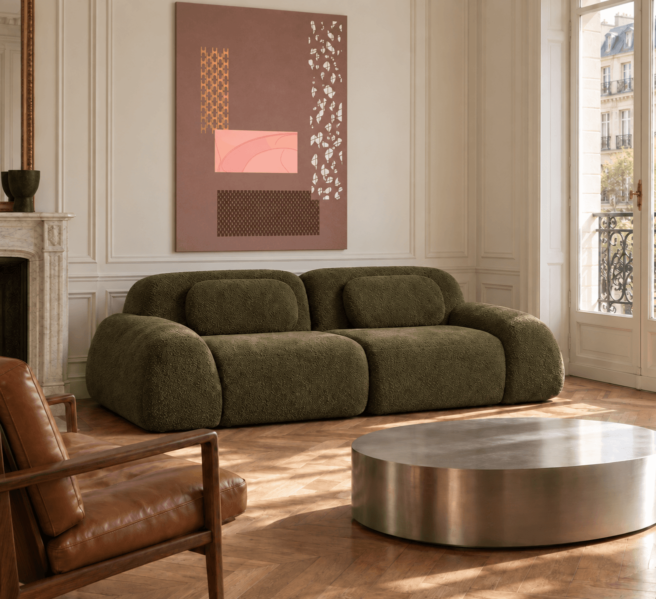 Présentation de l'œuvre de Marina Vandra dans un intérieur typiquement parisien